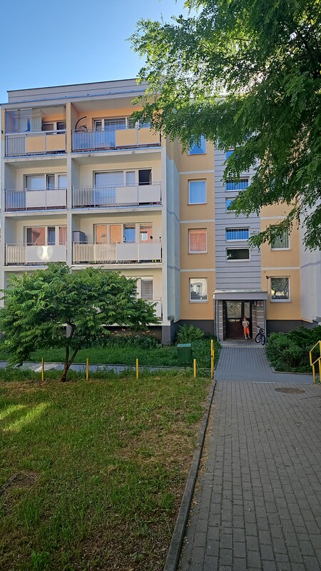 Elbląg DOM NIERUCHOMOŚCIOFERUJEMY NA SPRZEDAŻMIESZKANIE 2 POKOJOWE PO REMONCIEBlisko Park Modrzewia