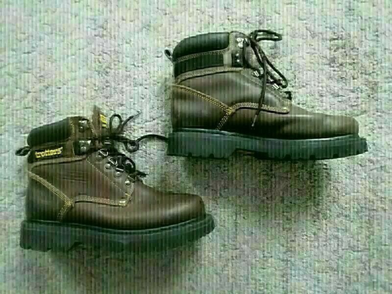 Elbląg NOWE, buty trapery Trotters, roz.42,skórzane, miękka, wygodna wkładka, skóra garbowana olejowo, wodoodporne,