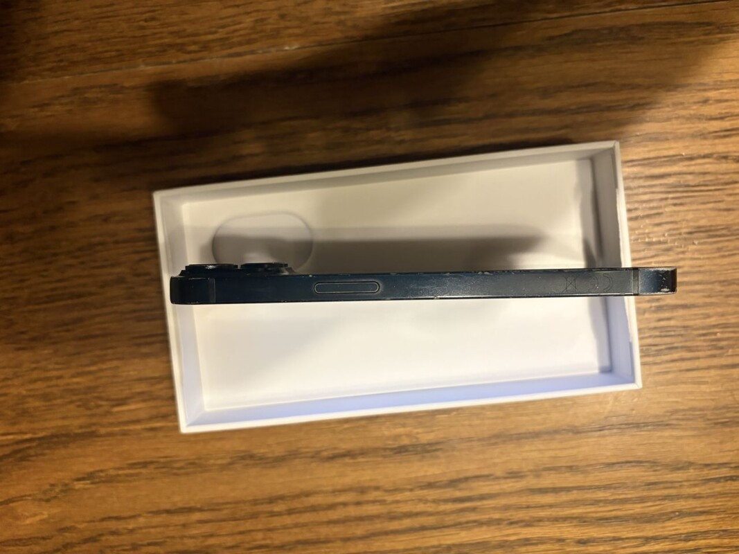 Elbląg Sprzedam IPhone 14 128GB w skald zestaw wchodzi telefon oryginalne pudełko ładowarka etui na telefon. Stan jak