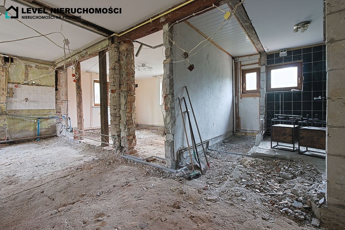 Elbląg LEVEL NIERUCHOMOŚCI Dom, warsztat na dużej działce w mieście Zabudowa 257m2,działka 1340m2