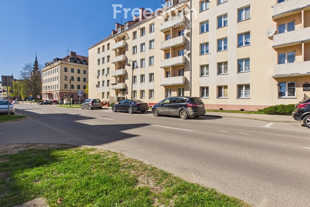 Elbląg FREEDOM NIERUCHOMOŚCIWynajmę mieszkanie - Elbląg, Giermków. Kawalerka w centrum Elbląga – wygodna lokalizacja i