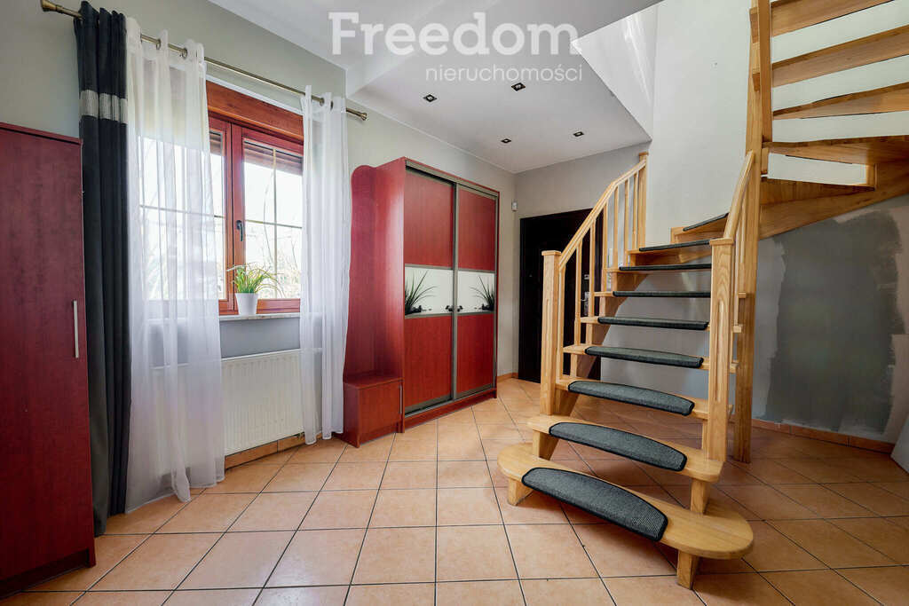 Elbląg FREEDOM NIERUCHOMOŚCISprzedam dom - Elbląg, Freta. Wymarzony dom z możliwością prowadzenia biznesu –