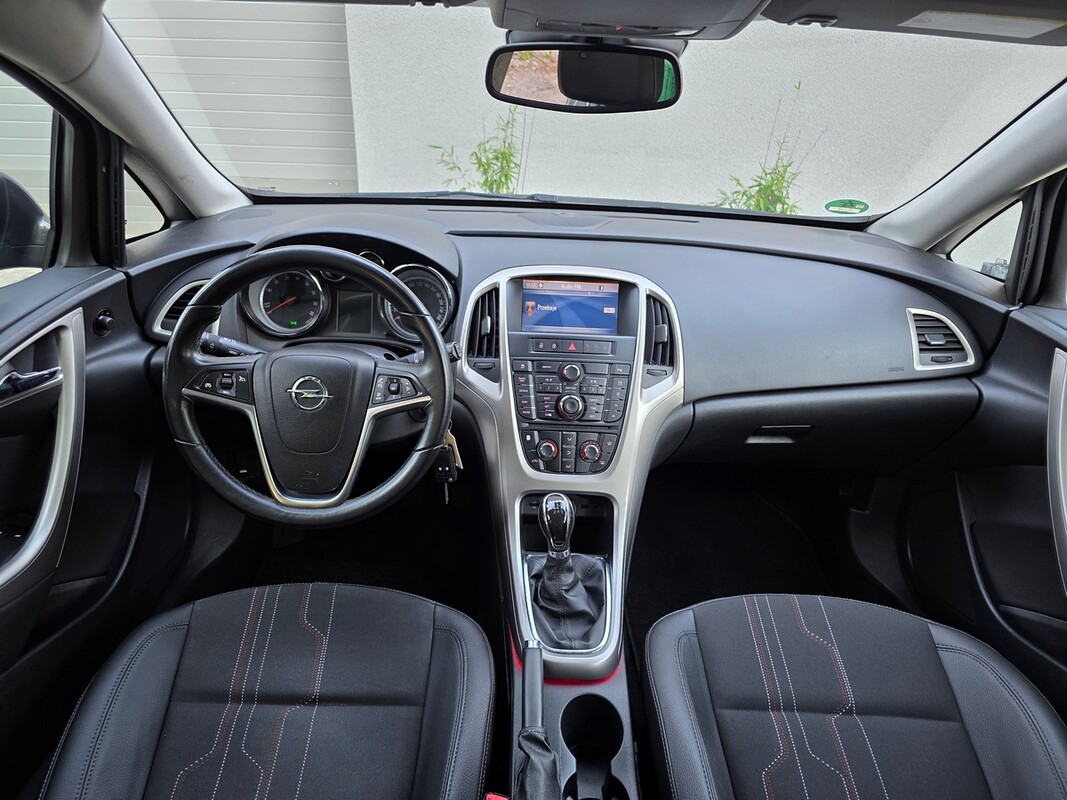 Elbląg Opel Astra Benz 120kmNavi czujniki parkowania skory alufelgiZAREJESTROWANYMod 2013