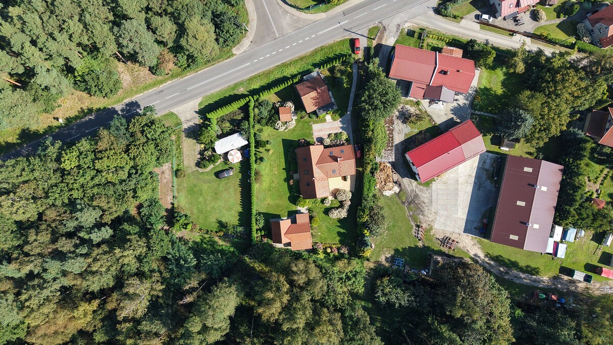Elbląg WGN- NIERUCHOMOŚCI biuro w Elblągu prezentuje na sprzedaż trzy domy: dom rodzinny, dom letniskowy i dom