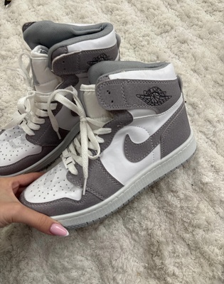 Elbląg Sprzedam Nowe buty biało szare rozmiar 38 długość wkładki 24 cm i czarno czerwone rozmiar 37 długość wkładki