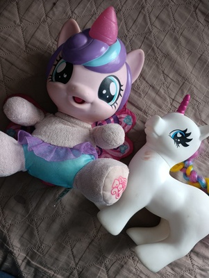 Elbląg Sprzedam interaktywnego kucyka My Little Pony FlurryHeart marki Hasbro. Stan dobry do wyczyszczenia, sprzedaje