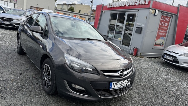 Elbląg Auto Leew LEWANDOWSKI Kupujemy i Sprzedajemy tylko dobre auta Za auta z Polskiego Salonu Płacimy Najwięcej OPEL