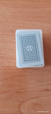 Elbląg Sprzedam mini talię kart  56 szt. ( karty o wym. 2.5 cmx4.5cm ) w przezroczystym etui. Jest możliwe dostarczyć