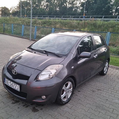Elbląg 🚗 Stan techniczny oceniam jako dobry!Wyposażenie obejmuje:radio, klimatyzacja, ABS, elektryczne szyby