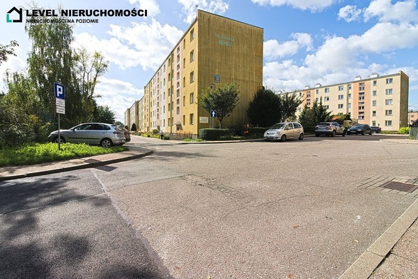 Elbląg LEVEL NIERUCHOMOŚCI  Dwa pokoje na pierwszym piętrzeul. Płk. Dąbka43m2    NIERUCHOMOŚCI NA