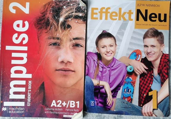 Elbląg SPRZEDAM PODRĘCZNIKI DO KLASY 1 i 2 TECHNIKUM/LICEUM  
- IMPULSE 2 (język angielski)  - 30 zł
- EFFEKT NEU 1
