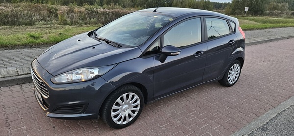 Elbląg Ford Fiesta 1.5 diesel 2014r. przebieg 157 tys. km. Skrzynia biegów manualna.