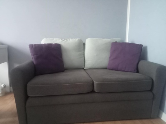 Elbląg Sprzedam łóżko widoczne jak na zdjęciu, resztę informacji udzielę prywatnie, łóżko jest w bardzo dobrym stanie.