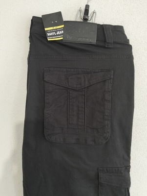 Elbląg Spodnie JEANS dł. 112cm. obw. 92cm. wzr. 182cm.
