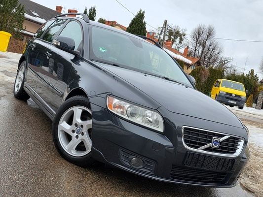 Elbląg Volvo V50 Po Liftingu1.6D Economic-Klimatronic-Półskóry-Alu-NaviSuper Stan2011&nbsp; &nbsp; &nbsp; &nbsp; 
