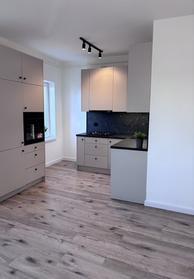 Elbląg Mieszkanie na sprzedaż 3 pokoje po generalnym remoncie&nbsp; &nbsp; Elbląg, ul. Królewiecka 56.9