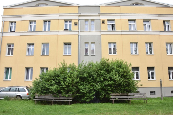 Elbląg ATUT NIERUCHOMOŚCI poleca:&nbsp; SZCZEGÓLNIE KORZYSTNA OFERTA CENOWA. &nbsp; Mieszkanie na Elbląskim ZATORZU-