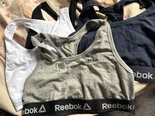 Elbląg Sprzedam 4 staniki sportowe firmy Reebok, rozmiar M, nowe bez metek. 50zł za 4.