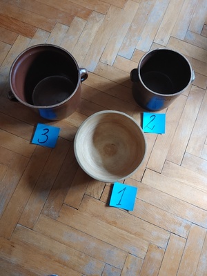 Elbląg Sprzedam naczynia z kamionki oraz wazony, dzbany na kwiaty lub do wystroju wnętrza. 
1.Oryginalne naczynie z