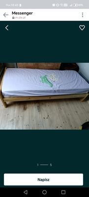 Elbląg Sprzedam łóżko sosnowe, stan bardzo dobry 80x200.Córka spala na nim parę razy. Materac kupiony był pół roku