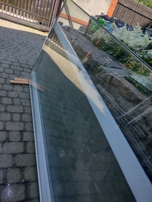 Elbląg Oddam dwie szyby zespolone. 
Wymiary 215x115 cm, 205x65 cm. 
Całe nie uszkodzone. 
Odbiór w Elblągu
