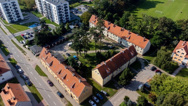 Elbląg   TO MY SPRZEDAJEMYNIERUCHOMOŚCI W TYM MIEŚCIEBIURO NIERUCHOMOŚCIAMERICAN HOMEFOR SALE - 2 POKOJE - WIEJSKA