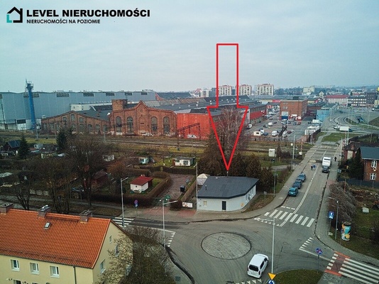Elbląg LEVEL NIERUCHOMOŚCI&nbsp; Bezczynszowy lokal wolnostojącyul. Fredry105 m2&nbsp; NIERUCHOMOŚCI NA POZIOMIE&nbsp; 