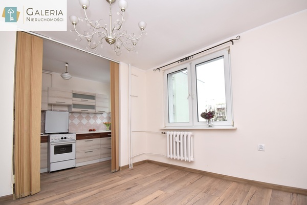 Elbląg GALERIA NIERUCHOMOŚCIZ pasji i miłości do nieruchomościNa sprzedaż:&nbsp; 3 pokoje - świetna lokalizacja!!!ul.