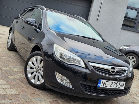 Elbląg Opel Astra&nbsp; Silnik 1.4Turbo 140KM Półskóry Navigacja Parkotronic Alu17Zarejestrowany!TYLKO 185tys. km