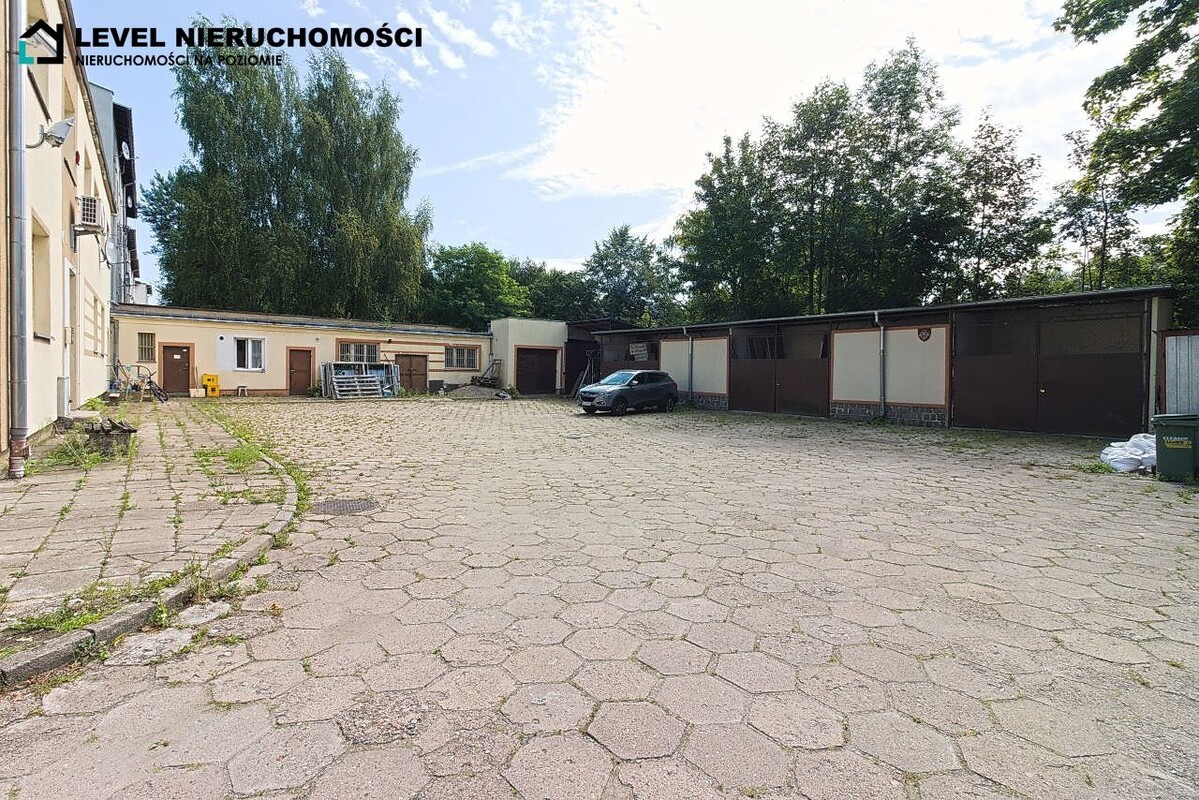 Elbląg LEVEL NIERUCHOMOŚCILokal w mieście z możliwościamiul. Wyspiańskiego 269,8 m2NIERUCHOMOŚCI NA POZIOMIE