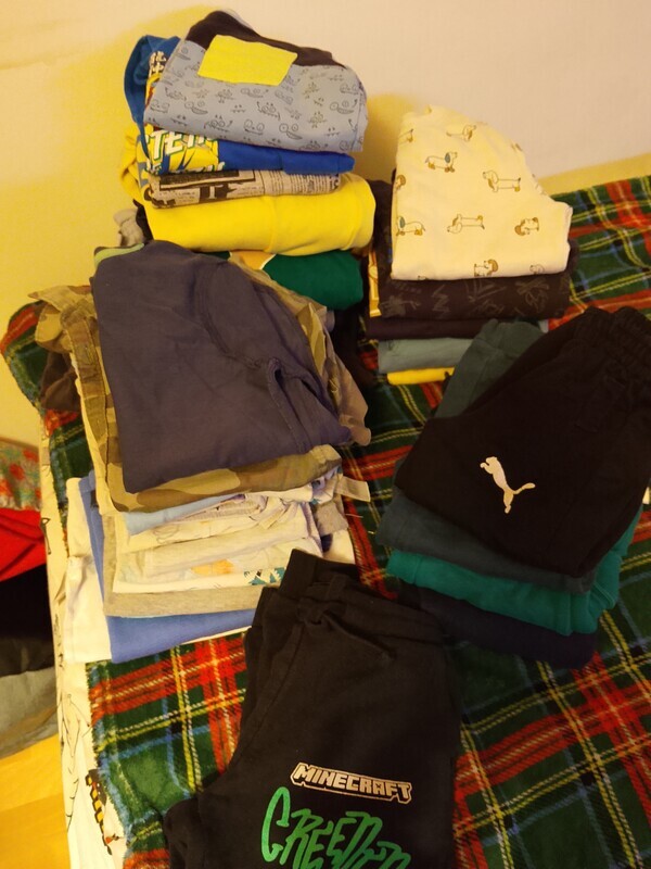 Elbląg Ciuchy dla chłopca 92(sporadyczne rzeczy) 98,104.Kurtka zimowa, koszulki, spodnie, bluzy. Wszystko Pepco i