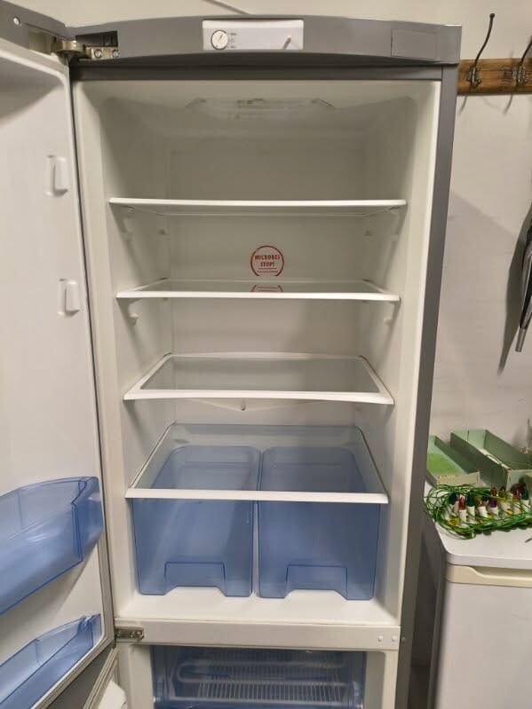 Elbląg Sprzedam lodowke Stan dobry Oddbior wlasny Gronowo elblaskie. Koszt 250 zl bez negocjaci 452375713