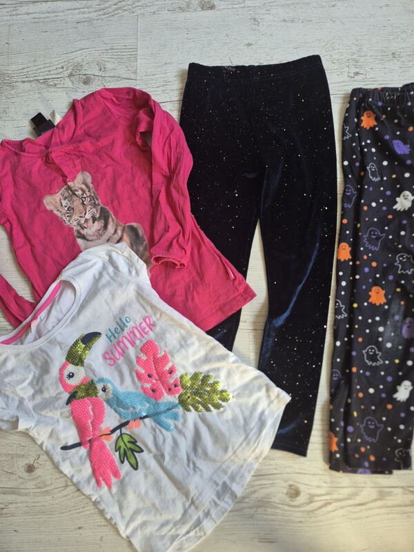 Elbląg Sprzedam pakiet mix ubrań dla dziewczynki.
Ubrania czyste i zadbane w rozmiarze 122 plus adidaski.
Dodatkowo