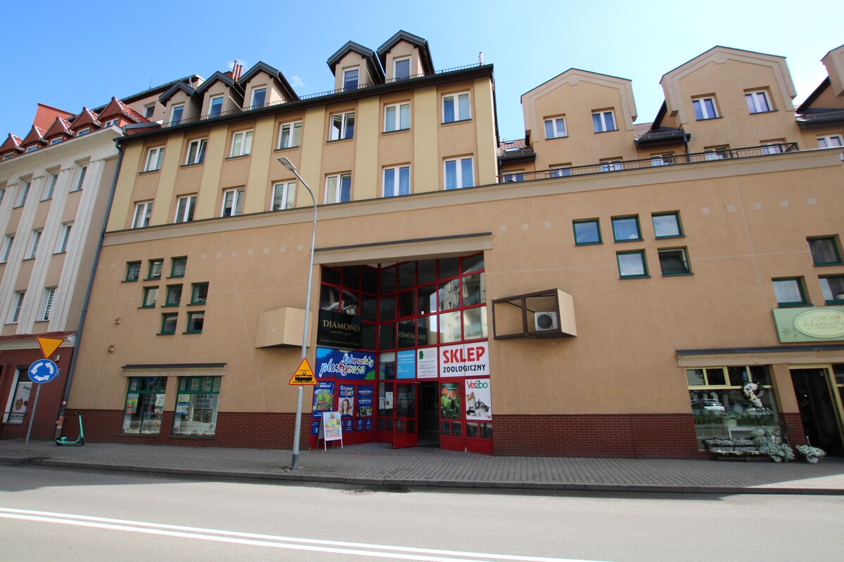 Elbląg NIERUCHOMOŚCI ANNA KRASZEWSKALokal handlowo-usługowy na parterze w centrum miasta ul. Nitschmanna