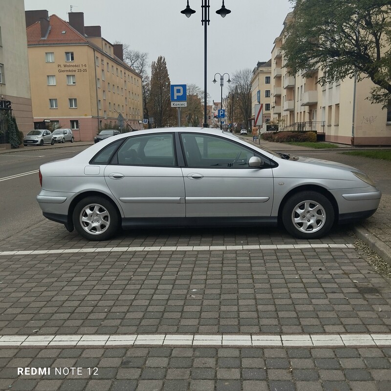 Elbląg Sprzedam w Bogatej Wersji - EXCLUSIVE - Zadbanego CITROENA C5 - Limuzyna, 2.0 Benzyna, 138 KM.
Kolor - SREBRNY