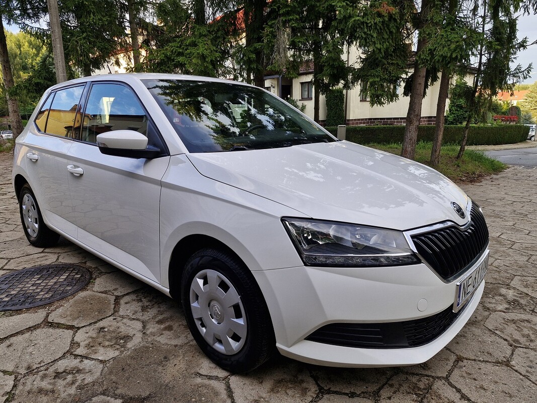Elbląg Skoda Fabia1.0 BenzynaModel 2019Klimatyzacja162 tys kmKupiona w Polskim Salonie