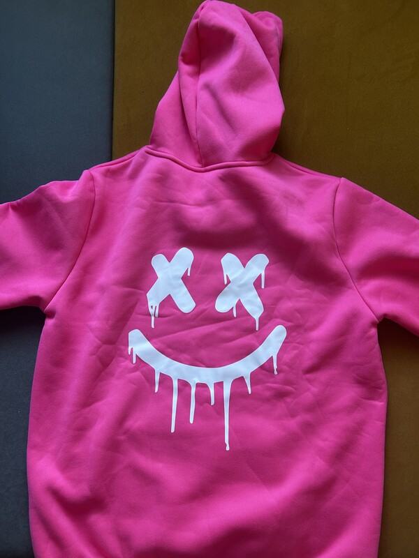 Elbląg Sprzedam nową różową bluzę w rozmiarze XL w stylu drip
NIE PRZYJMUJĘ ZWROTÓW! KONTAKT TYLKO PRZEZ SMS!!