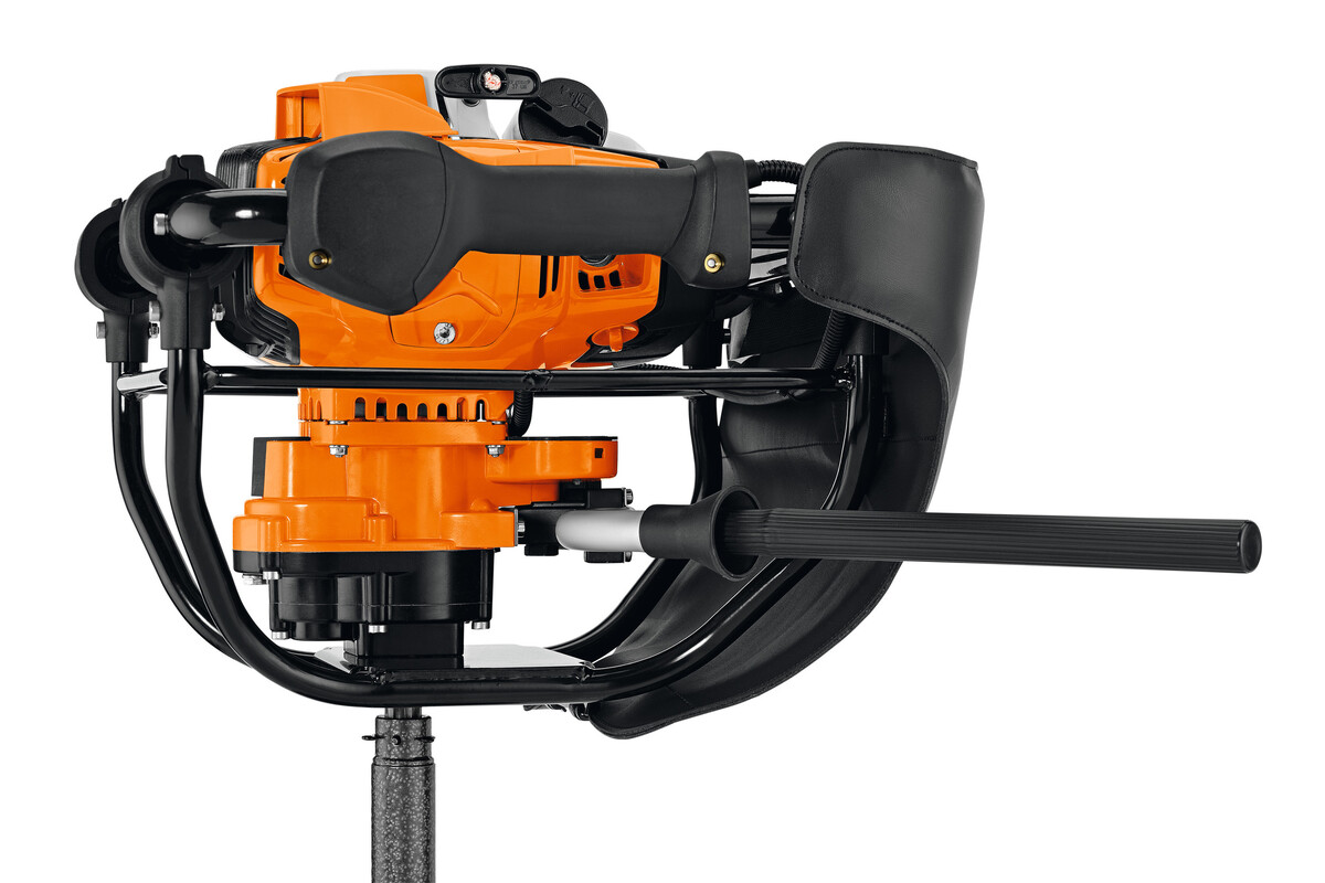 Elbląg WYNAJEM MASZYN - ZRÓB TO SAMPROFESJONALNA  WIERTNICA GLEBOWA, ŚWIDER  STIHL BT 131