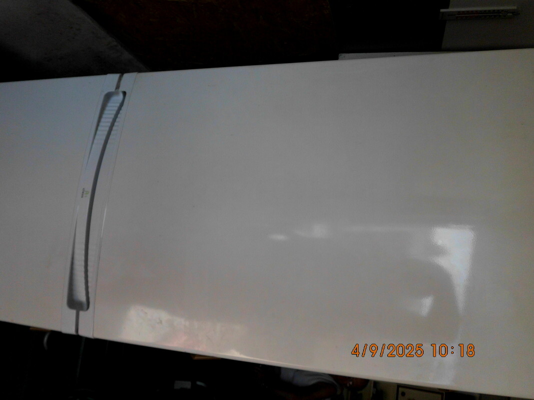 Elbląg Lodówko-zamrażarka Polar używana lodówka, ale w dobrym stanie. Idealna do przechowywania żywności i napojów