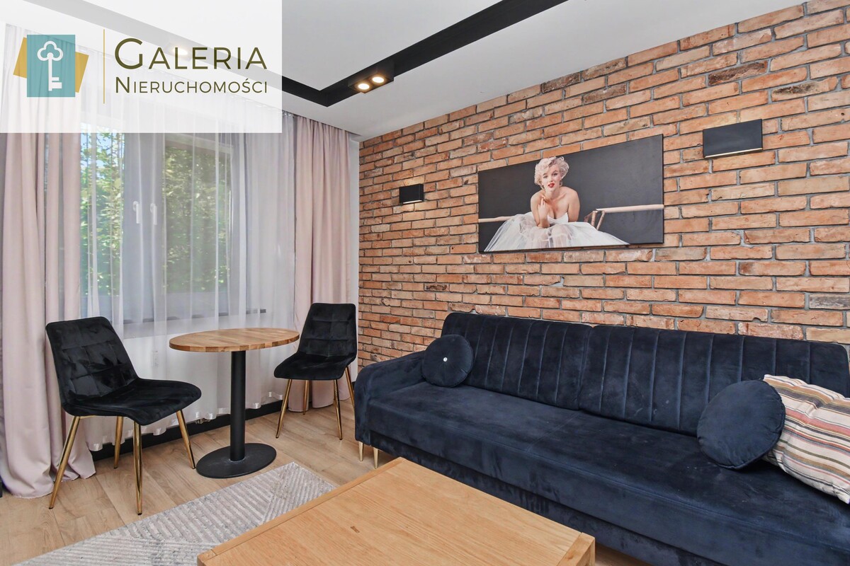 Elbląg GALERIA NIERUCHOMOŚCIZ pasji i miłości do nieruchomościNa sprzedaż: Stylowa kawalerka z garderobą, parterul.