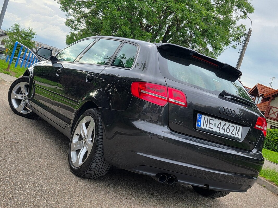 Elbląg Audi A3Silnik :BenzynaFULL Led Bi-xenon NAVI PDCOpłacony-ZarejestrowanyRok produkcji 2012