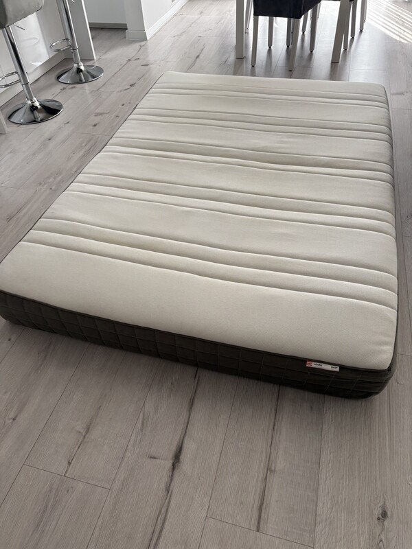 Elbląg Sprzedam materac 140x200cm Ikea Hovac używany stan dobry bardzo wygodny nie zarwany mało używany