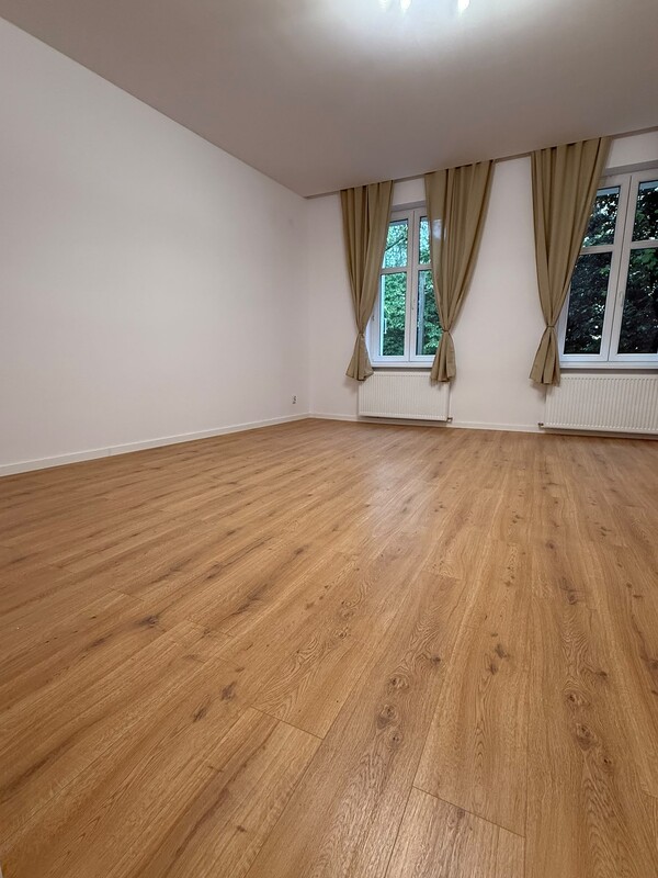 Elbląg Mieszkanie po generalnym remoncie 75.50m2 ul. Królewiecka Elbląg 656 095 zł (8690 zł za m2)