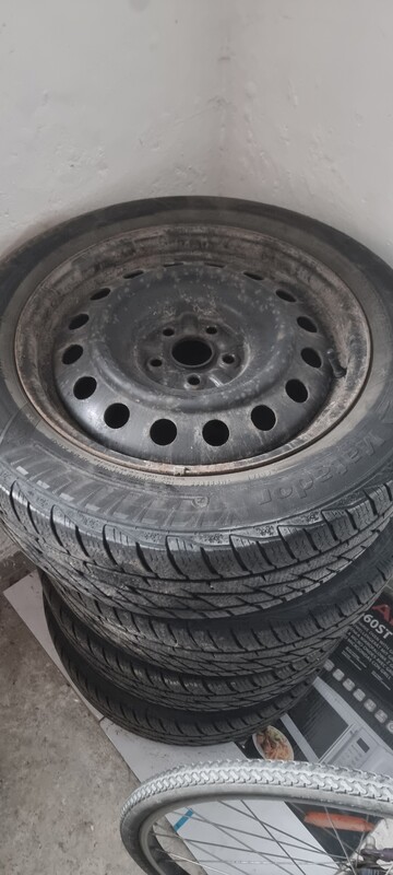 Elbląg Opony zimowe z felgami do toyota