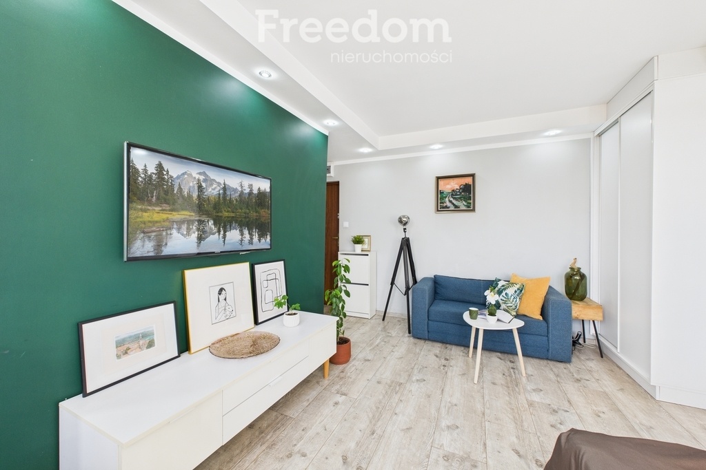 Elbląg FREEDOM NIERUCHOMOŚCISprzedam mieszkanie - Elbląg, Władysława IV. Mieszkanie o powierzchni 24m2 znajduję