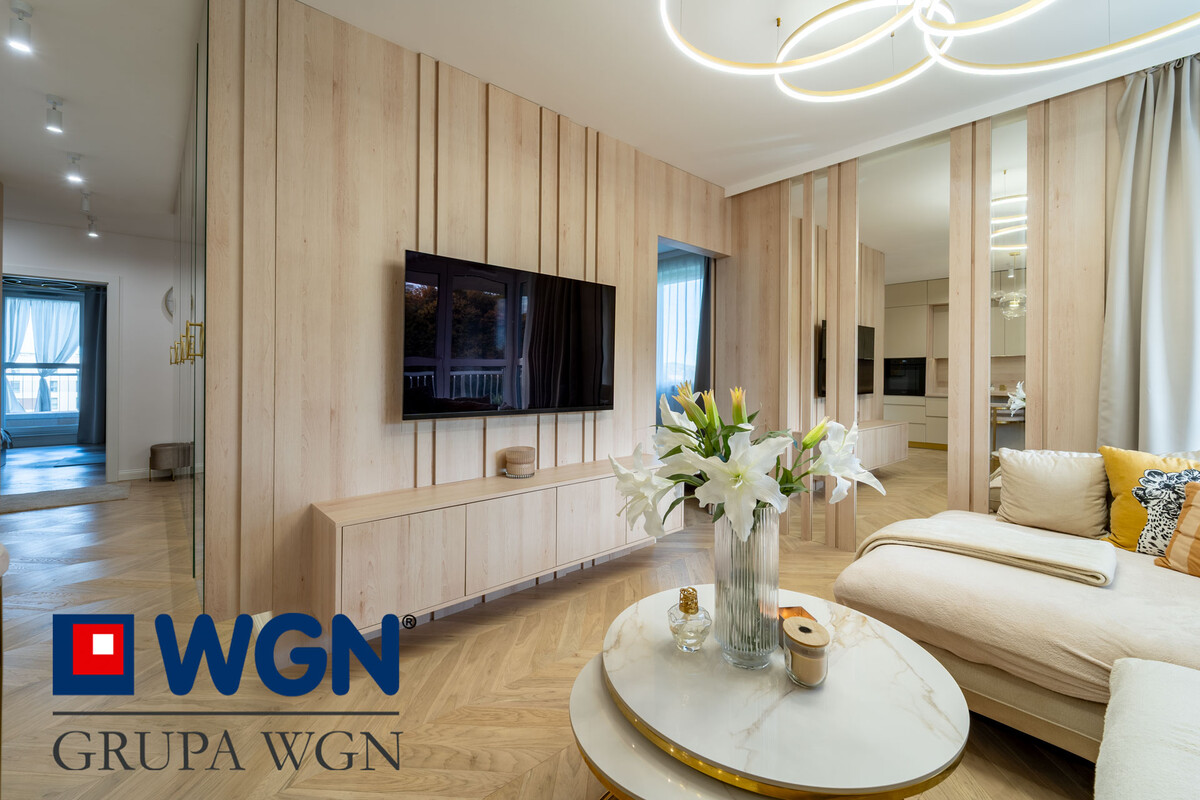 Elbląg WGN Nieruchomości Elbląg prezentuje wyjątkowe, 4-pokojowe mieszkanie o powierzchni 76,45 m², wykończone pod