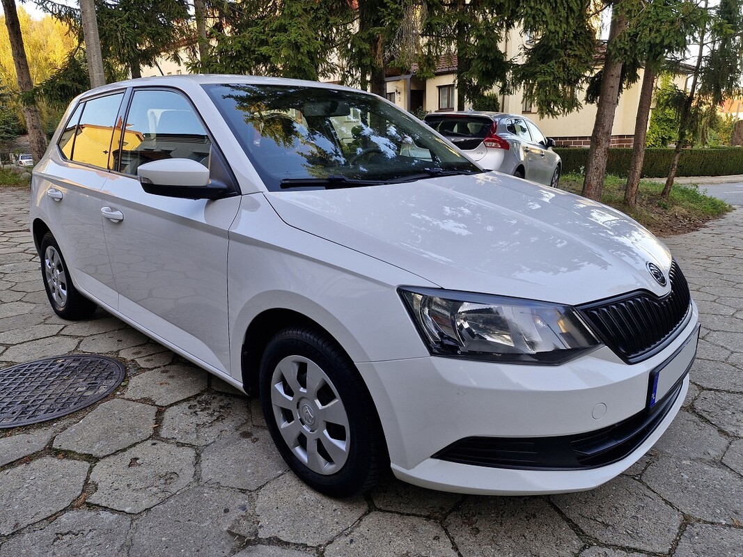 Elbląg Skoda Fabia1.0 BenzynaModel 2017Klimatyzacja154 tys kmKupiona w Polskim Salonie