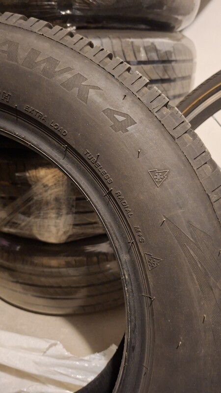 Elbląg Opony zimowe Firestone Winterhawk 4 215/65/R17 103H - stan idealny