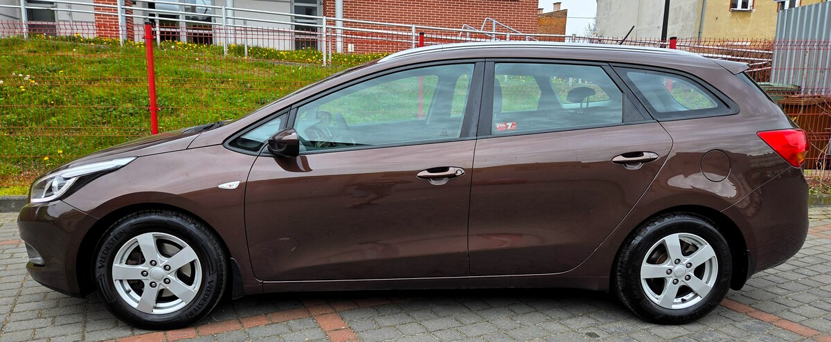 Elbląg KIA CEED 1,6Benzyna 135km 2015Rok Idealny Stan Bardzo Bogata Salon Polska-Ledy Wspomaganie Kierownicy Zestaw
