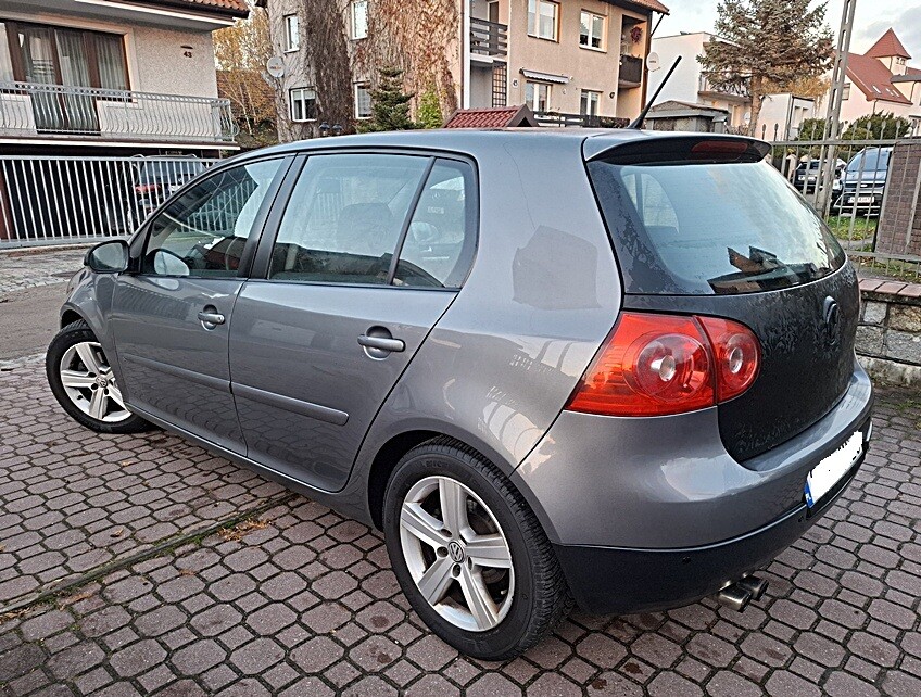 Elbląg VW GOLF V1.4 Benzyna TSI2008 rok - 140 koniBogate WyposażenieStan Wzorowy 2 kpl. kół